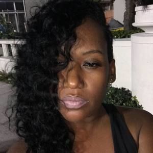 Meet your Posher, Carmen